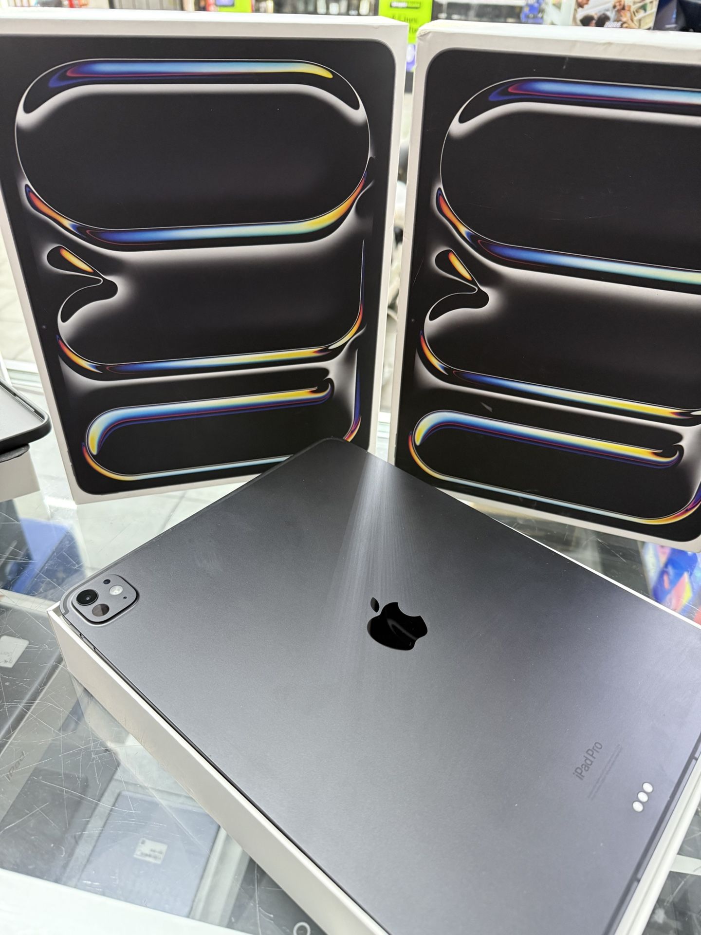 iPad Pro M4 Unlocked