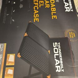 Portable Solar Panel Briefcase