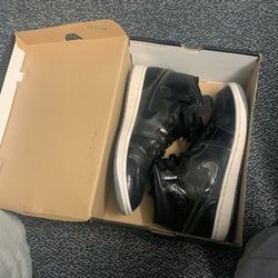 Air Jordan 1 Mid SE 50-70$