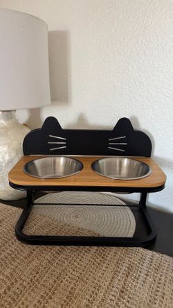 Elevated Pet Feeder ✨new ✨