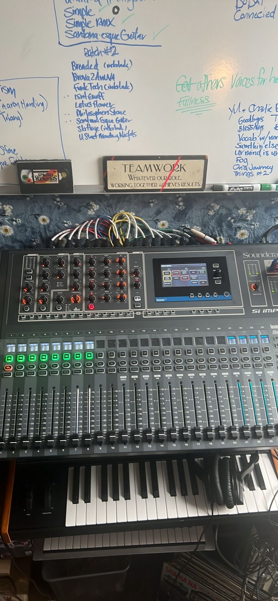 Soundcraft Si Impact 32 Channel Mixing Board/Interface