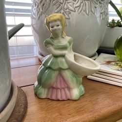 Southern Belle vintage Shawnee Pottery