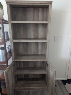 Cabinet/shelf