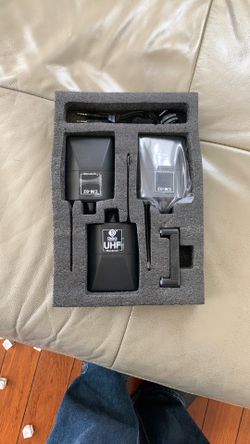 Debra UHF 1x RX, 2x TX Wireless Lav Mic Kit