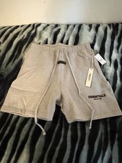 Essentials Shorts