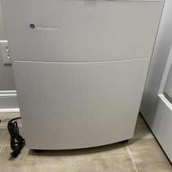 Blueair Classic 680i Air Purifier 
