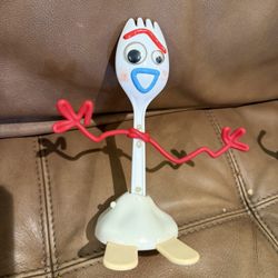 Disney Pixar Toy Story 4 Forky Interactive Talking Action Figure 7 ¼ Inches