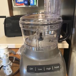 KitchenAid 7-cup capacity food processor
