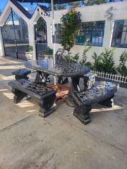 Mesa De Cemento Y Ceramica Nueva