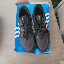 Black  Adidas LA Trainers 