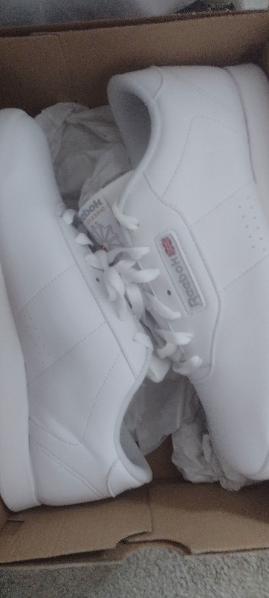 Reebok Princess Sneaker 10.5 Women