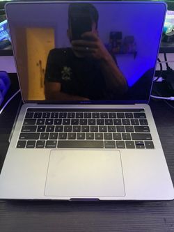 13 in MacBook Pro with Touch Bar