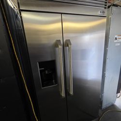 42" GE MONOGRAM BUILT IN STAINLESS STEEL REFRIGERATOR 