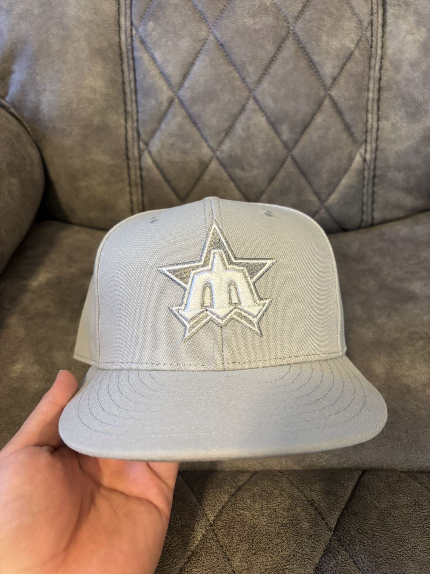 Seattle Mariners 7 5/8