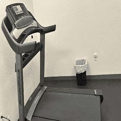 Life Fitness Treadmill Professional Grade Workout Gear ground one