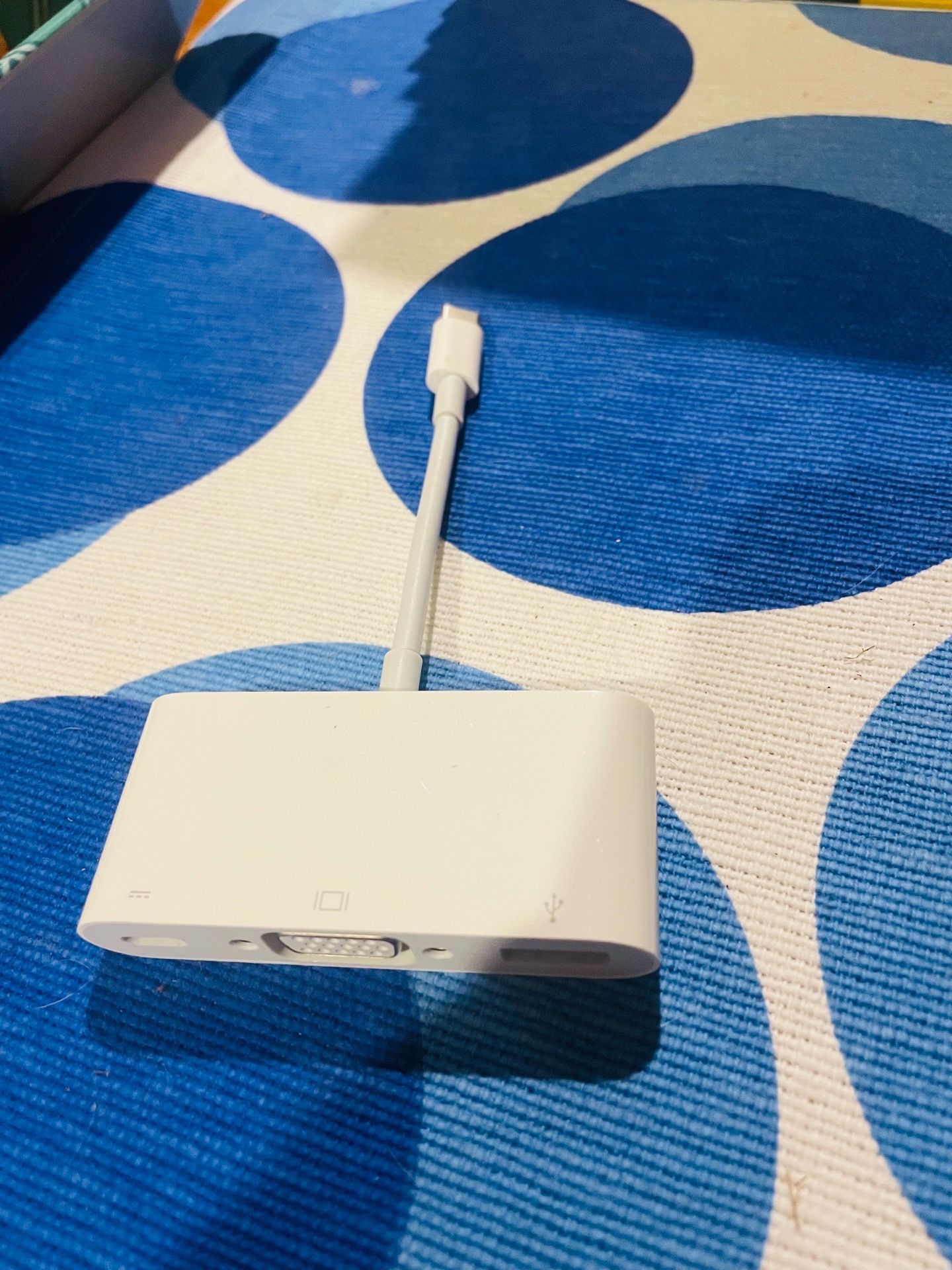 Apple USB-C VGA Multiport Adapter