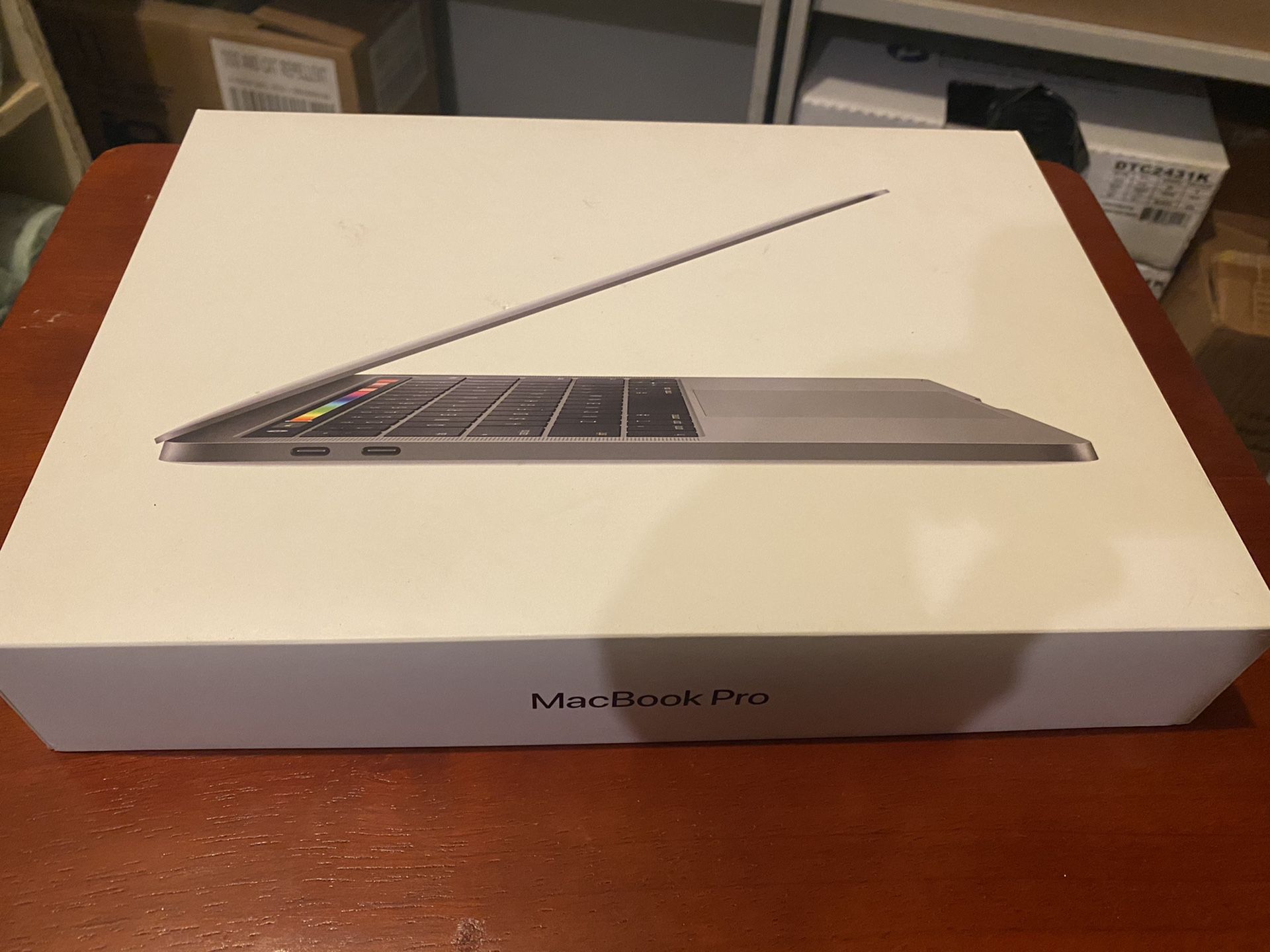 Apple 13.3” MacBook Pro with touch bar (2019 space gray)