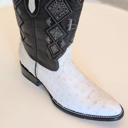 Botas Y Sombrero