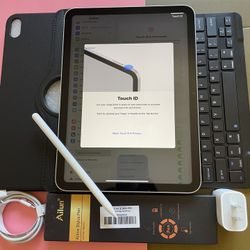 256gb Apple IPad 10th Generation (10.9” Liquid / 2022 model) with pen, keyboard, case & Accessories (warranty 2026) 