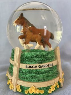 SNOW GLOBE HORSES FROM BUSH GARDENS