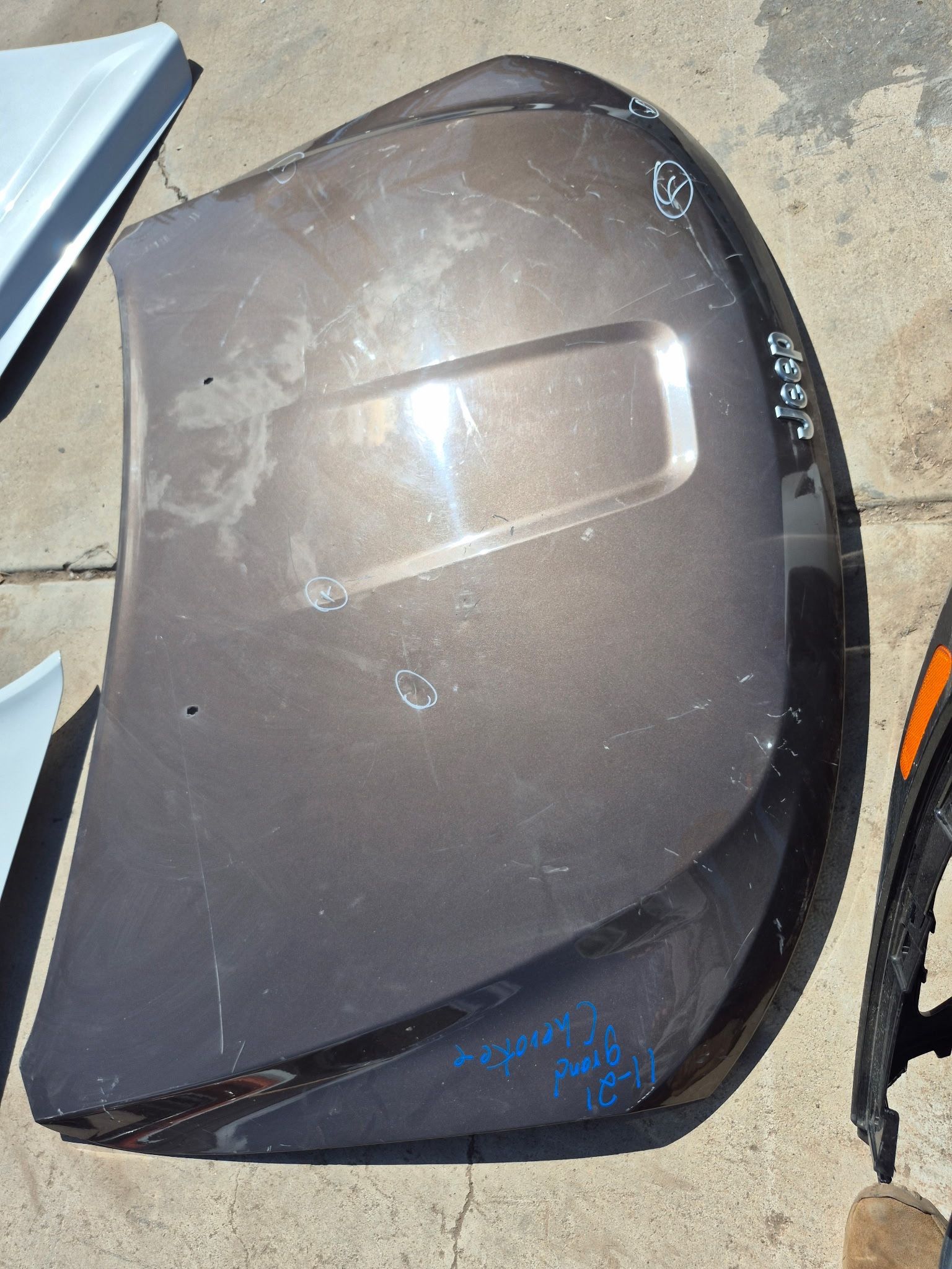 Jeep Grand Cherokee Hood Oem