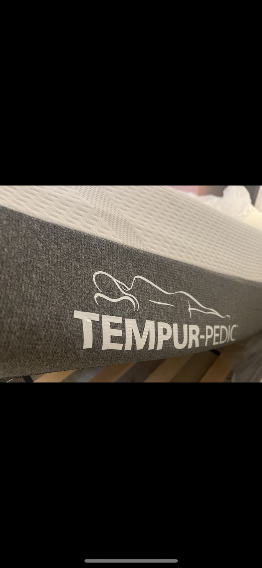 Tempurpedic CA KING mattress