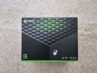 Xbox Series X 1TB Disc Version – Excellent Condition, Complete in Original Box
