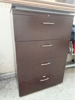 Heavy duty file cabinet
