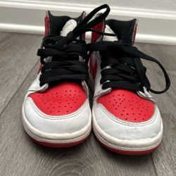 Jordan 1 Size 1y