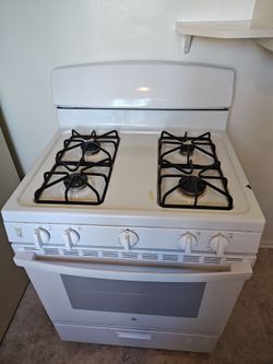 General Electric Stove and Fridge