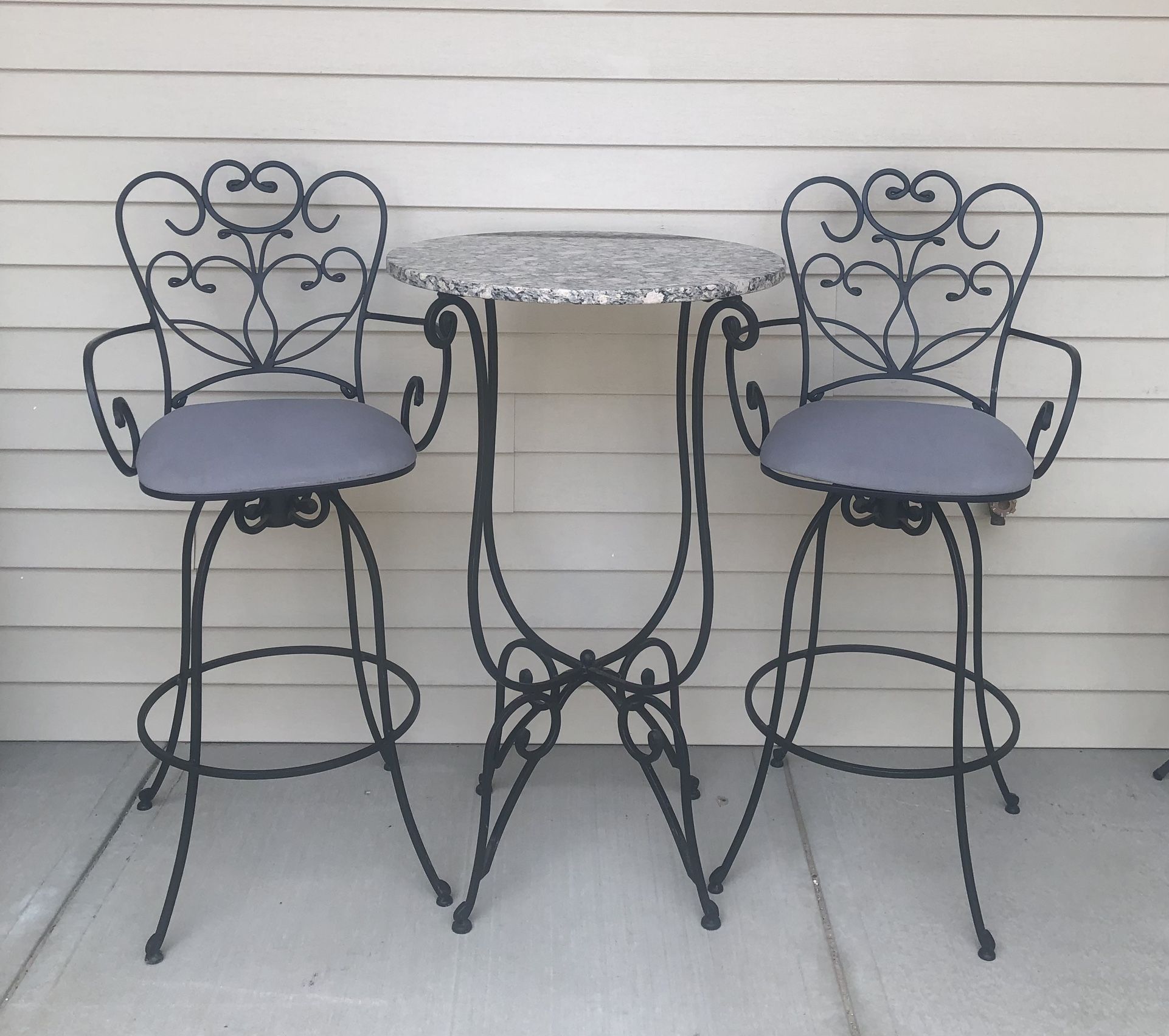 GRANITE Bistro Table & Chairs