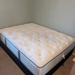 Queen Mattress & Box Spring
