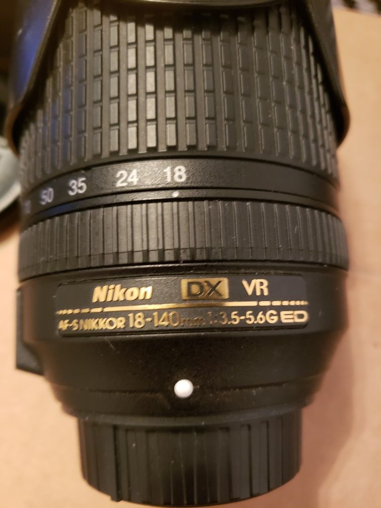 Nikon DX VR AF-S NIKKOR 18-140mm 1:3.5-5.6G ED Lens