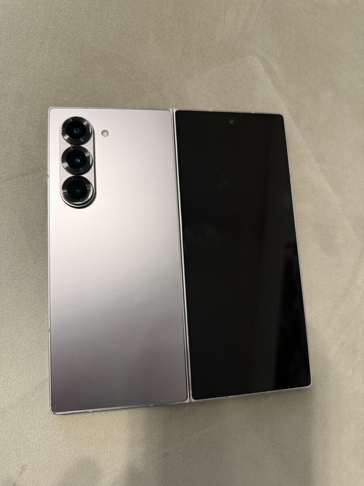 Samsung Galaxy Z Fold6 – 256GB – Mint Condition – Unlocked – Clean ESN