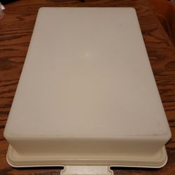 Vintage Tupperware Harvest white Rectangle Cake Taker Carrier Keeper Cupcake 