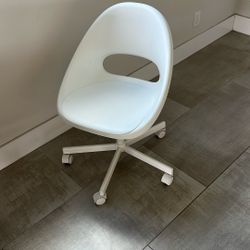 Chair $15