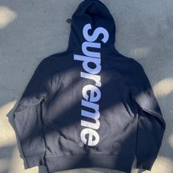 Supreme Sweater