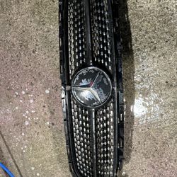 Mercedes-benz W213 front grille/ star emblem original factory piece