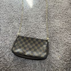 Luis Vuitton Purse