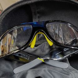 Lucy Armor Saftey Glases With Bluetooth Speakers And Light Adaptive Lenses  Brand New!