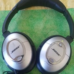BOSE HEADPHONES NOISE CANCELLING STEREOS WIRED