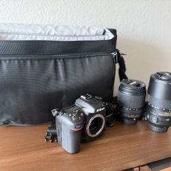 Nikon D7100 Digital SLR Camera Kit - 2 Lenses & Bag (Excellent Condition!)