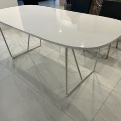 Dining Table without chairs
