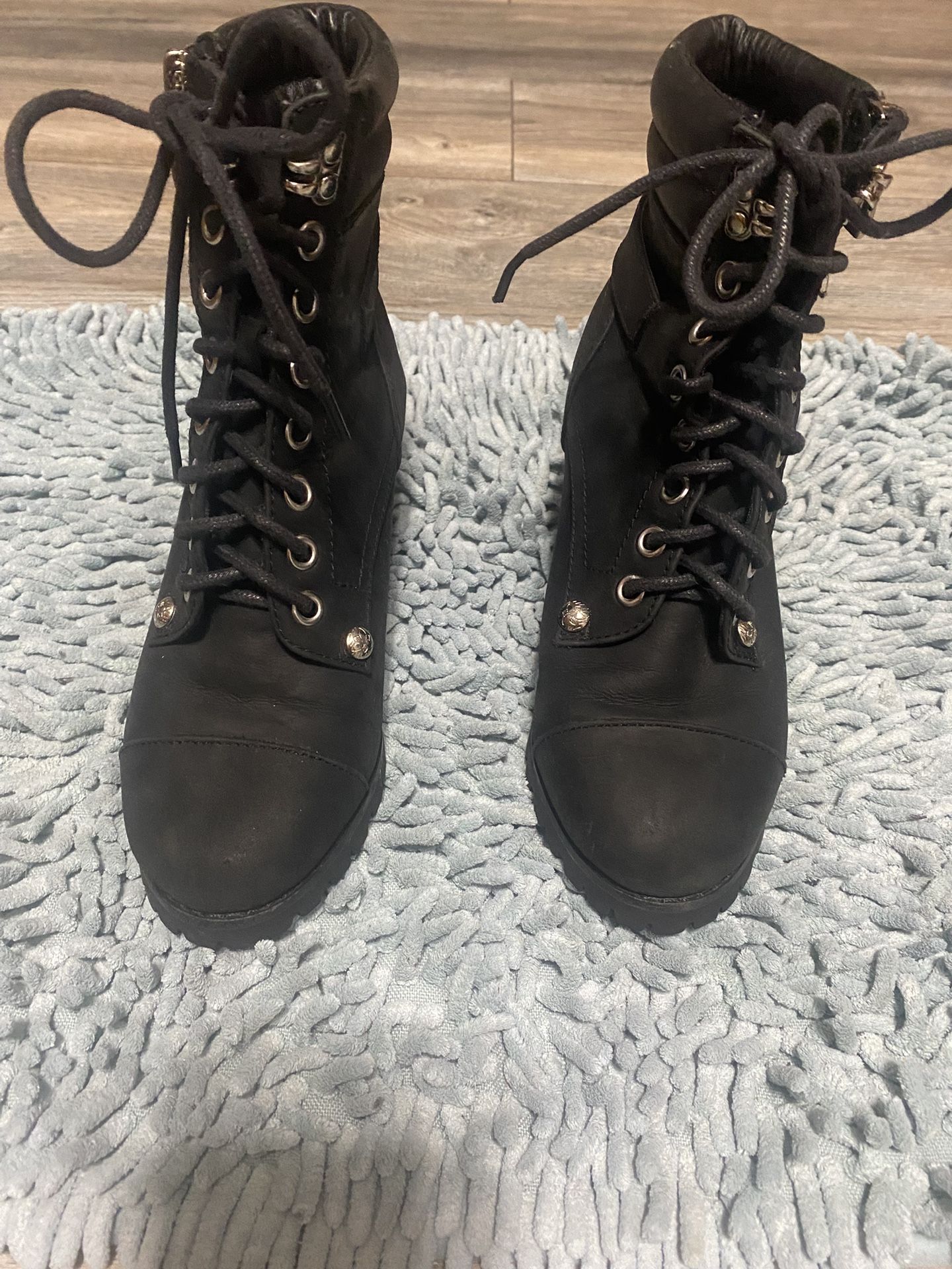 Girls Adorable Lace up Boots