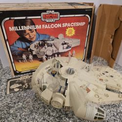 1979 Millennium Falcon STAR WARS COMPLETE Empire BOX WORKING w Insert Instructs