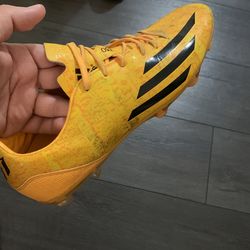 Adidas F30