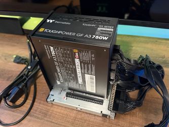 Thunderbolt 4 / USB4 eGPU Dock + Thermaltake 750W Gold PSU
