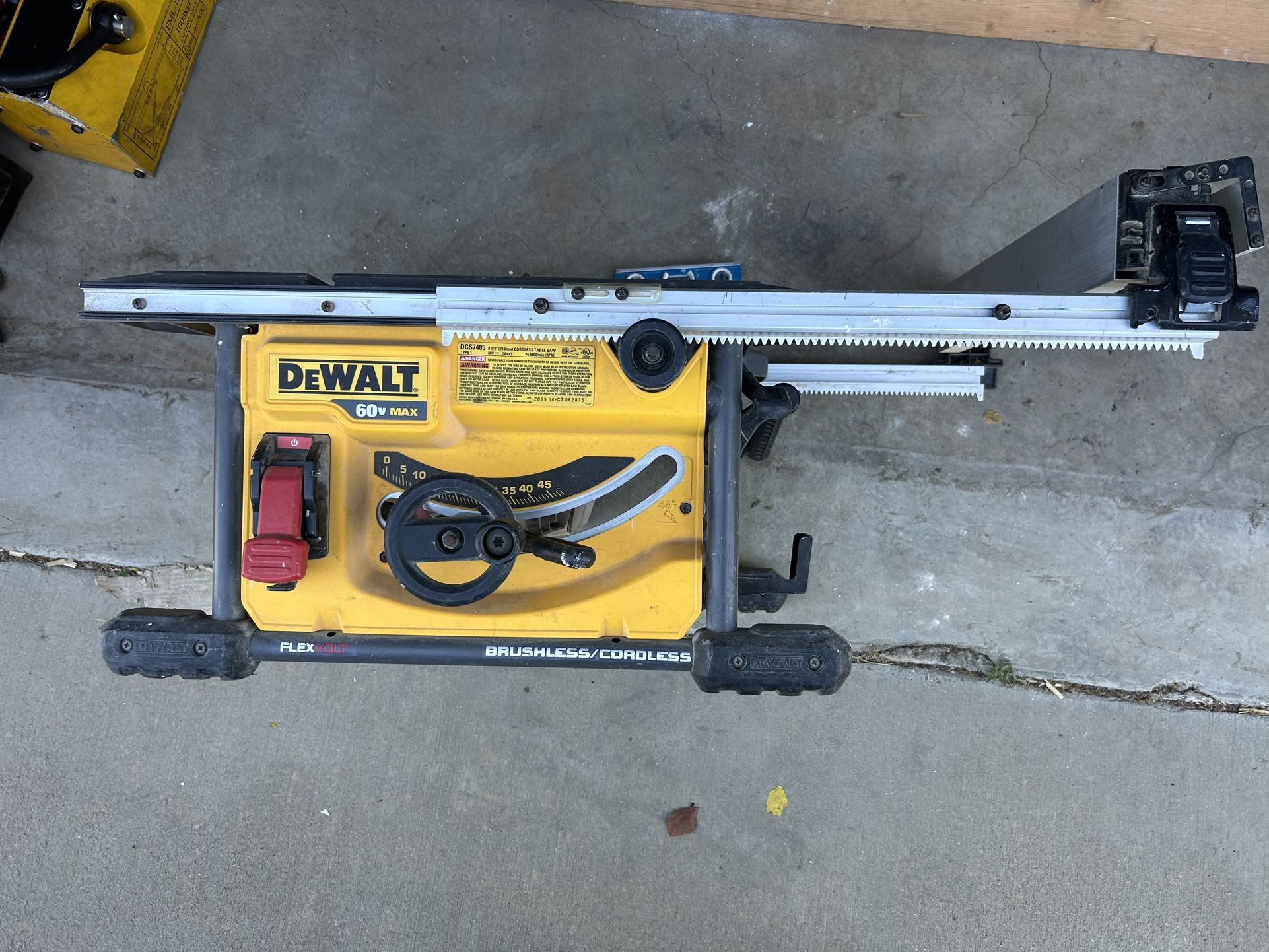 DEWALT 60v TABLE SAW $300