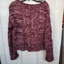 SWEATER SIZE MEDIUM