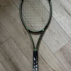 Wilson Blade 98 V8